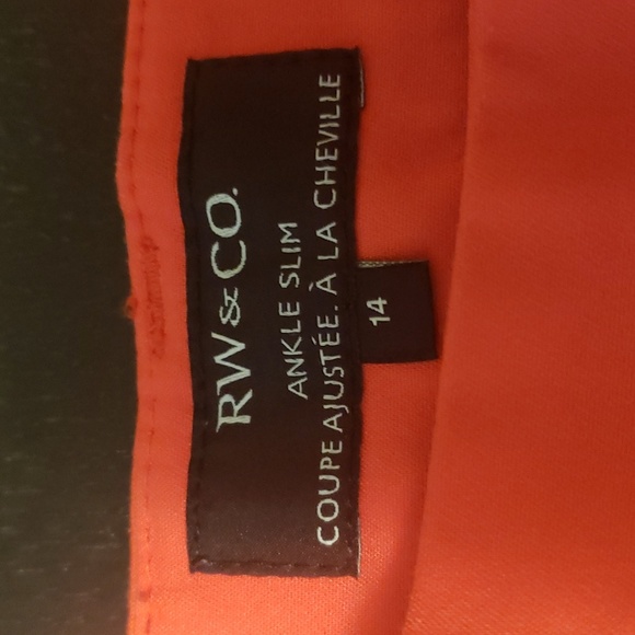 RW&CO Coral Colored Ankle Slim Pant - Picture 3 of 8